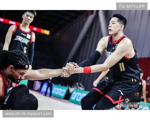 主帅要求球员提升配合，助球队迈向胜利，主帅挑战cba